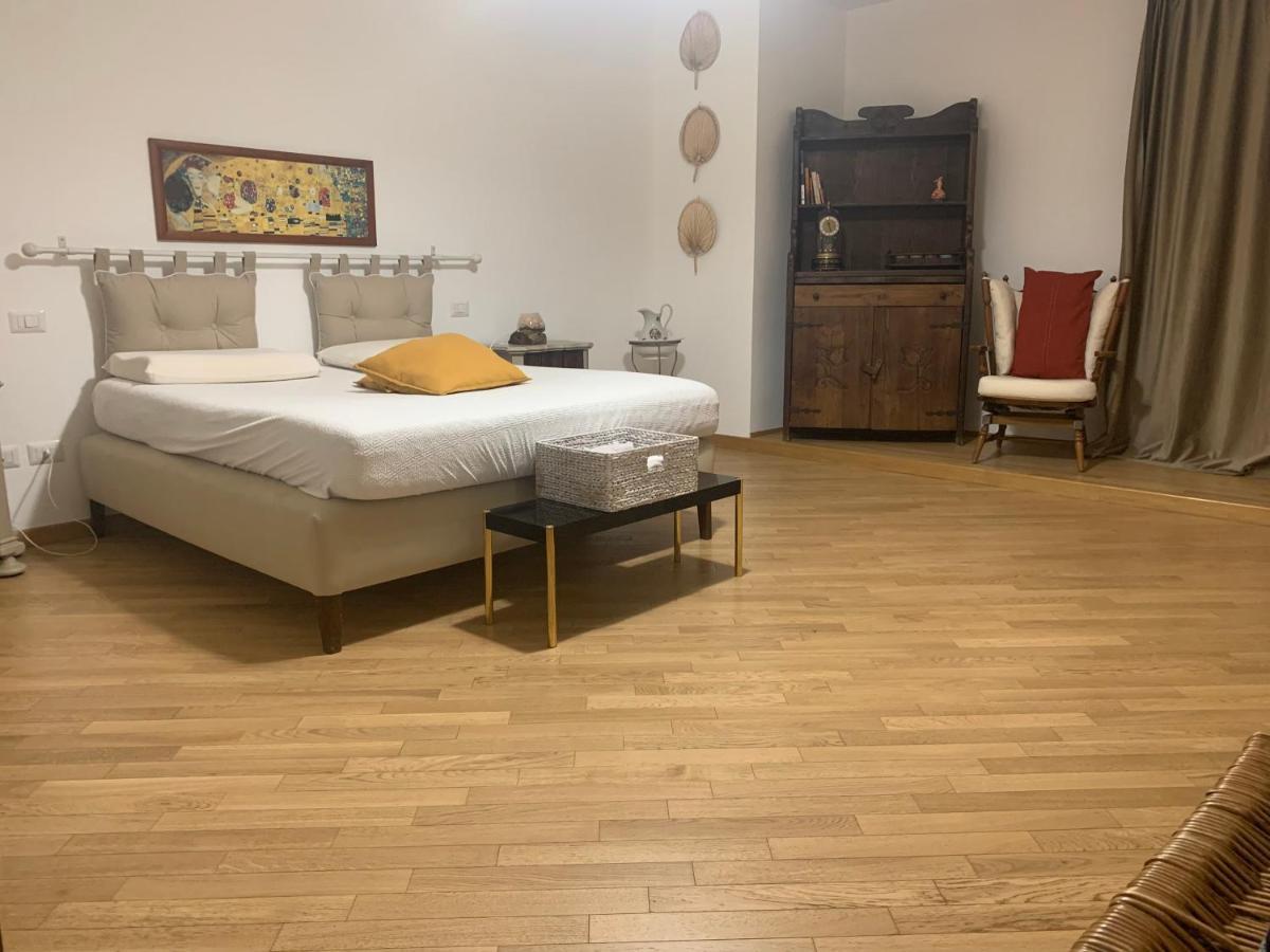 Interno5 Apartman Bari Kültér fotó